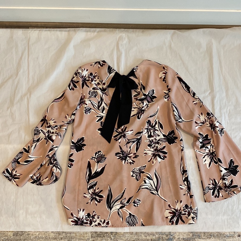 Halogen Womens Long Sleeve Shirt Size Medium - Picture 3 of 6